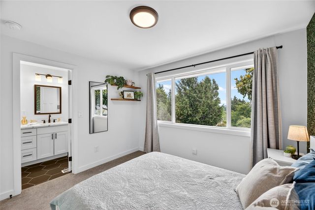 5403 34th Avenue SW, Seattle, WA 98126