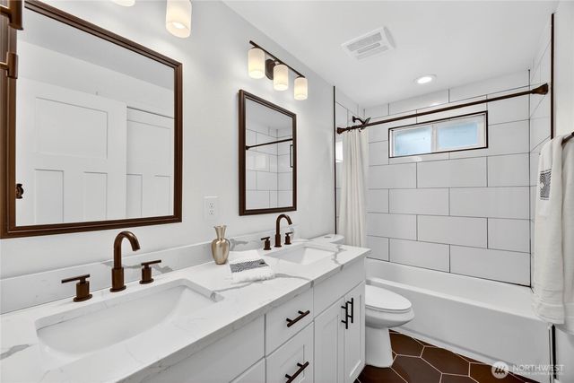 5403 34th Avenue SW, Seattle, WA 98126