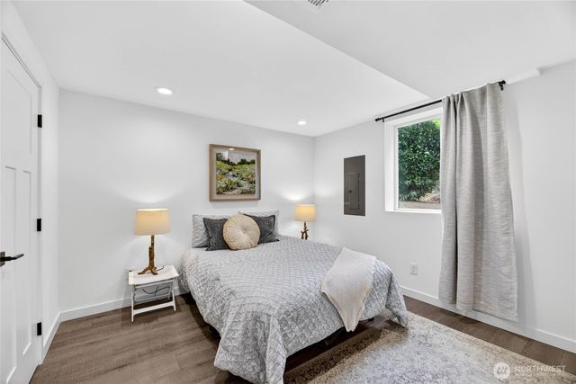 5403 34th Avenue SW, Seattle, WA 98126