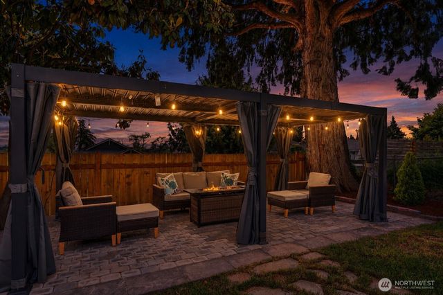 5403 34th Avenue SW, Seattle, WA 98126