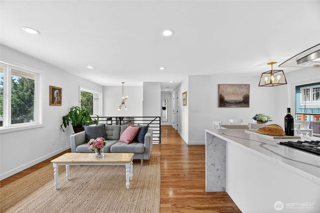5403 34th Avenue SW, Seattle, WA 98126