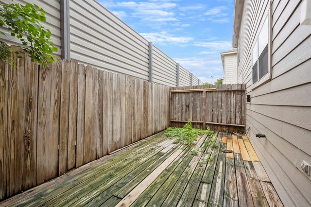 11911 Chetman Drive B, Houston, TX 77065