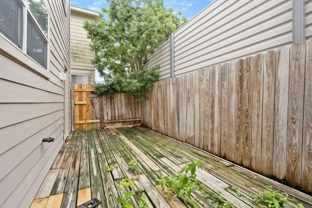 11911 Chetman Drive B, Houston, TX 77065