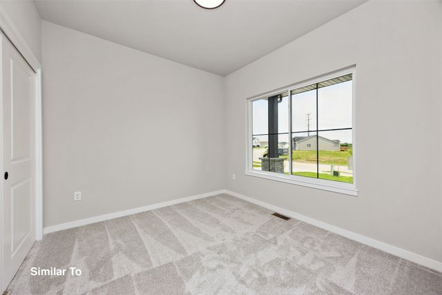 1702 22nd Avenue SE, Altoona, IA 50009