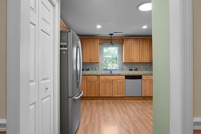 9140 Delancey Circle, North Charleston, SC 29406