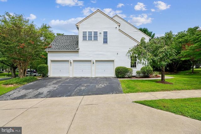 2 SENECA FOREST CT, Germantown, MD 20876