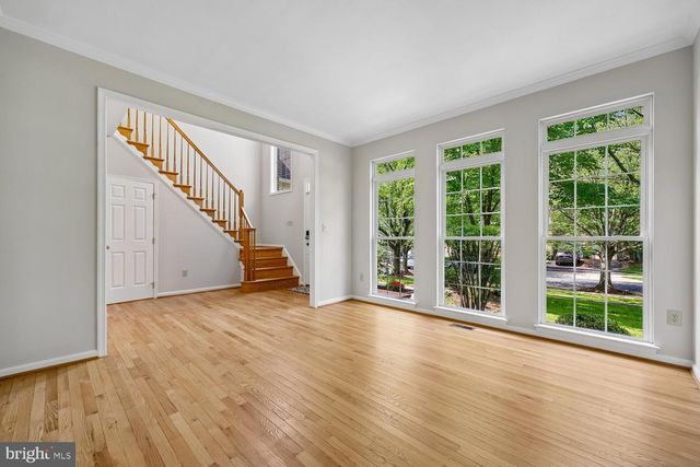 2 SENECA FOREST CT, Germantown, MD 20876