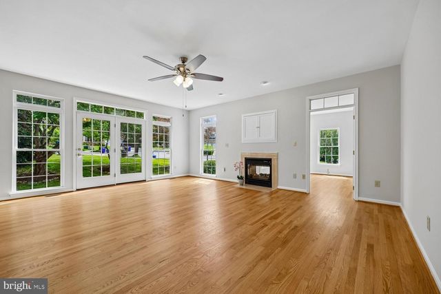 2 SENECA FOREST CT, Germantown, MD 20876