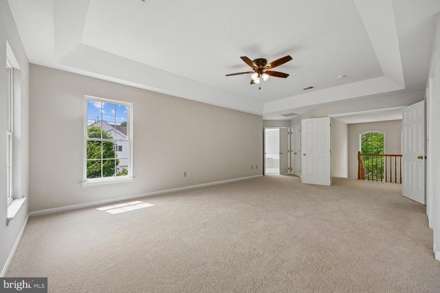 2 SENECA FOREST CT, Germantown, MD 20876