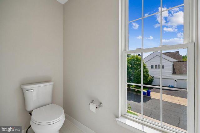 2 SENECA FOREST CT, Germantown, MD 20876