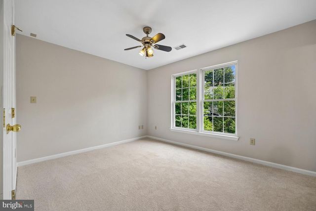 2 SENECA FOREST CT, Germantown, MD 20876
