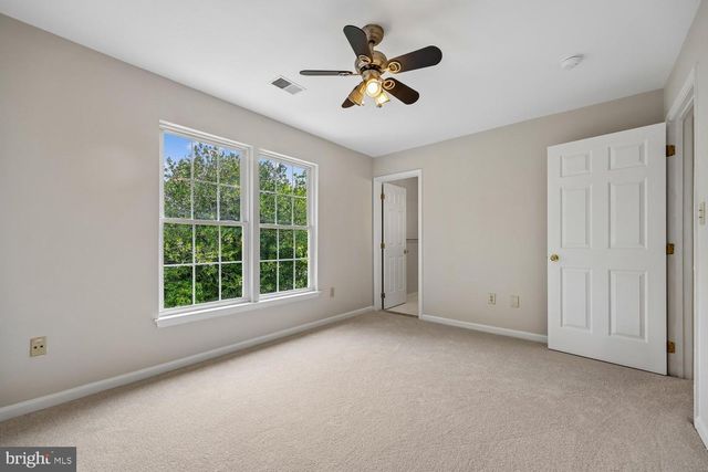 2 SENECA FOREST CT, Germantown, MD 20876