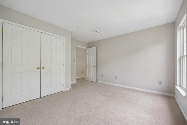 2 SENECA FOREST CT, Germantown, MD 20876
