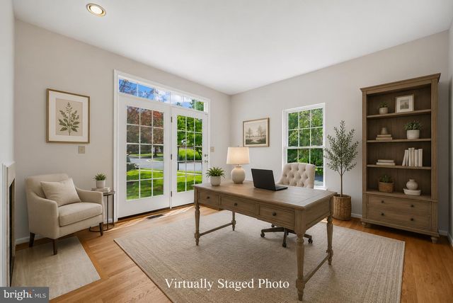 2 SENECA FOREST CT, Germantown, MD 20876