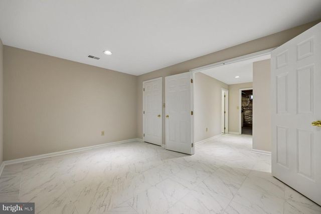 2 SENECA FOREST CT, Germantown, MD 20876