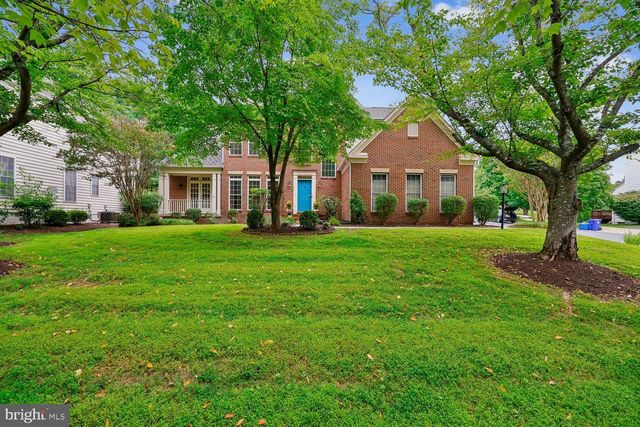 2 SENECA FOREST CT, Germantown, MD 20876
