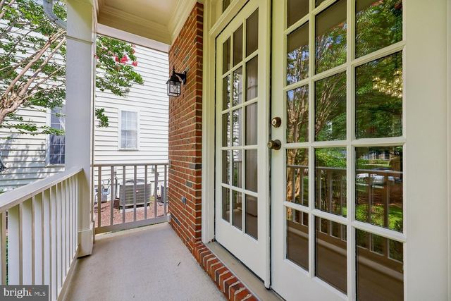 2 SENECA FOREST CT, Germantown, MD 20876