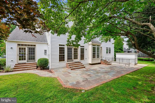 2 SENECA FOREST CT, Germantown, MD 20876