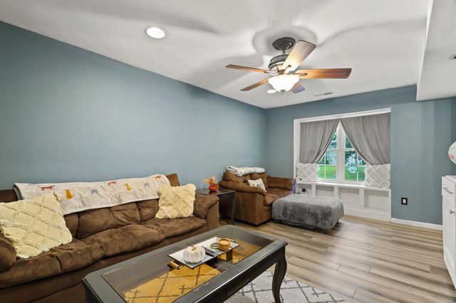 5602 PINEHURST LN, Columbia, MO 65202