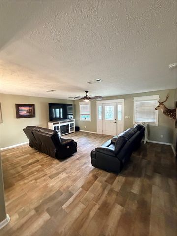 311 Casablanca Drive, Point Blank, TX 77364