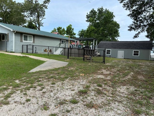 311 Casablanca Drive, Point Blank, TX 77364