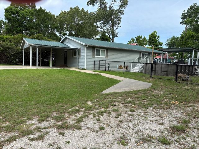 311 Casablanca Drive, Point Blank, TX 77364