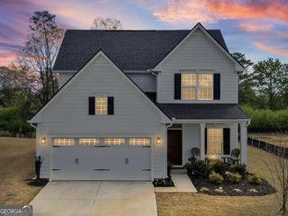 157 Asbury Circle, Calhoun, GA 30701