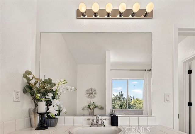 200 Firestone Drive, Roseville, CA 95678