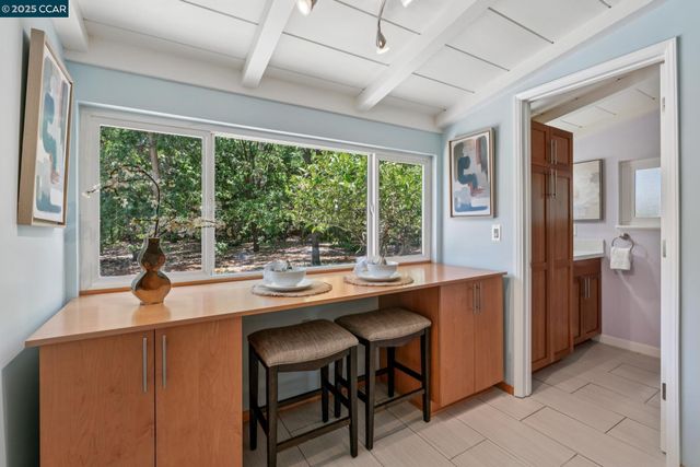 41 Heather Ln, Walnut Creek, CA 94597
