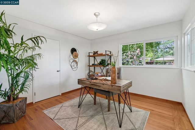 41 Heather Ln, Walnut Creek, CA 94597
