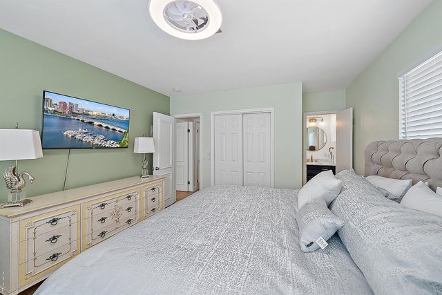 367 W Riverside Drive, Tequesta, FL 33469