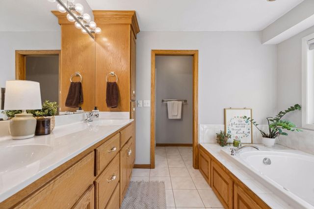 1362 Timberwolf Trail, Lino Lakes, MN 55038