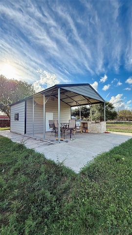 3293 County Road 181, Alvin, TX 77511