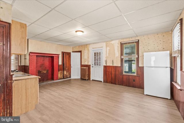 220 LOCUST STREET, Hanover, PA 17331