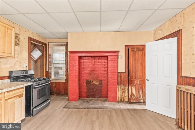 220 LOCUST STREET, Hanover, PA 17331