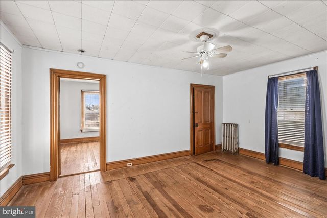 220 LOCUST STREET, Hanover, PA 17331