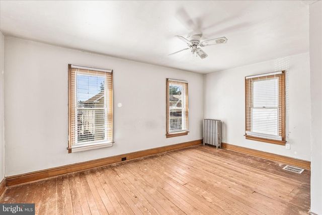 220 LOCUST STREET, Hanover, PA 17331