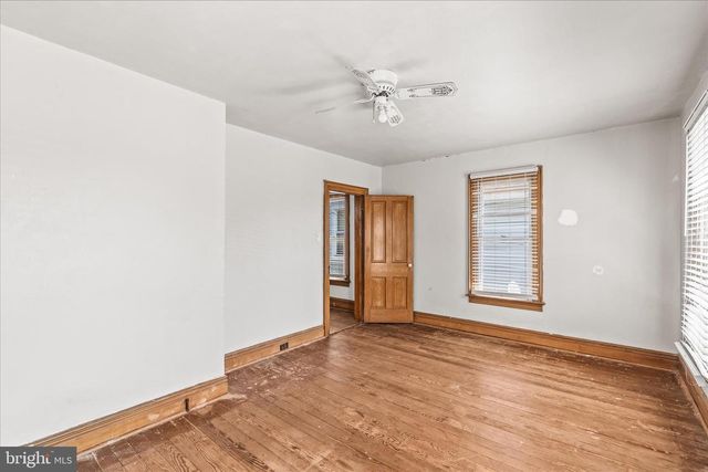 220 LOCUST STREET, Hanover, PA 17331