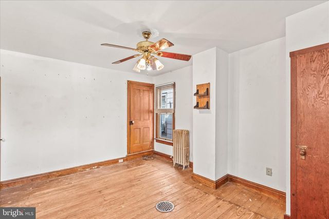 220 LOCUST STREET, Hanover, PA 17331