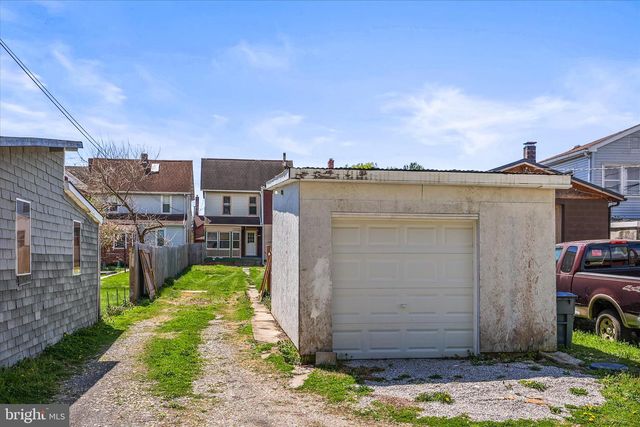 220 LOCUST STREET, Hanover, PA 17331
