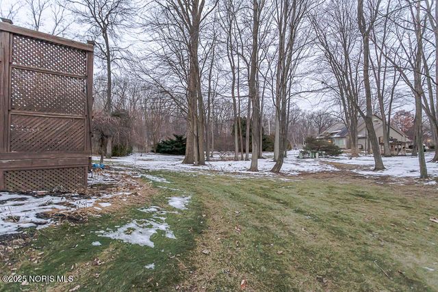 17 Stone Oak Boulevard, Holland, OH 43528