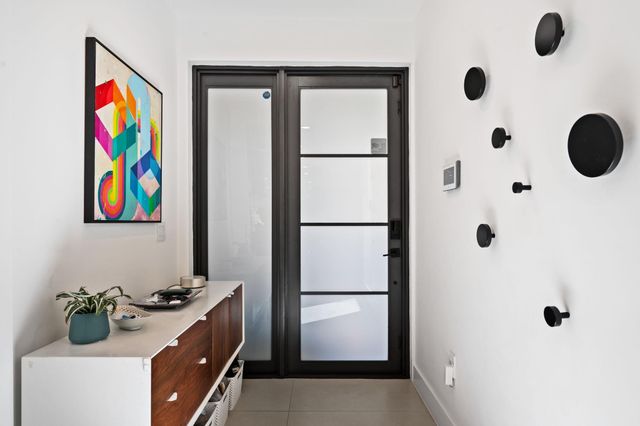 907 NE 16th Avenue, Fort Lauderdale, FL 33304