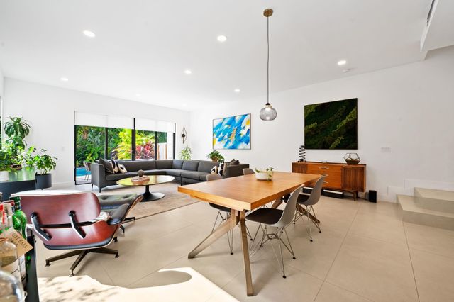 907 NE 16th Avenue, Fort Lauderdale, FL 33304