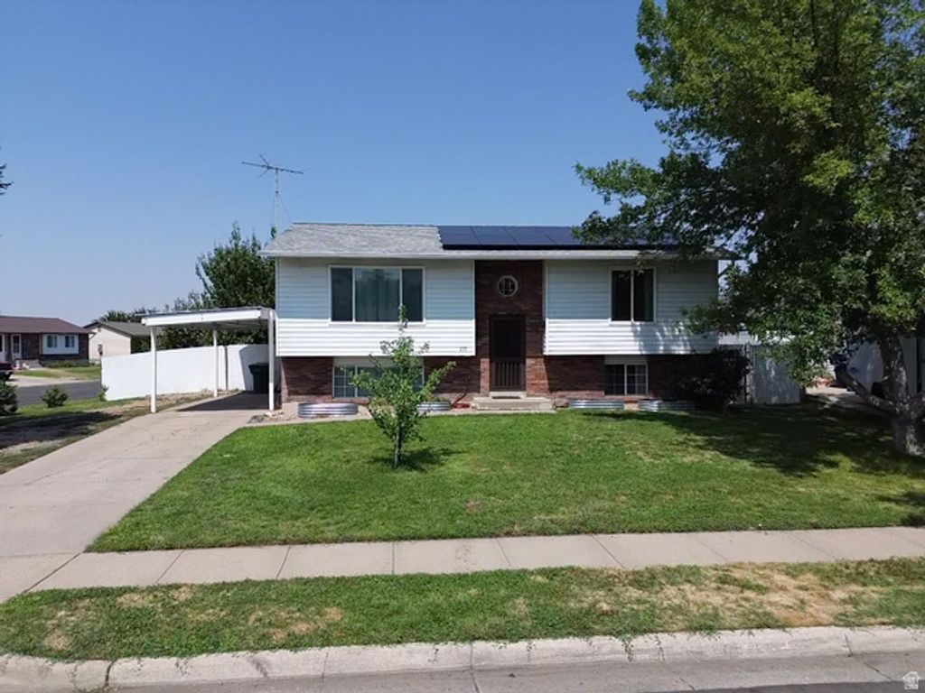 235 E 800 S, Layton, UT 84041 — exterior