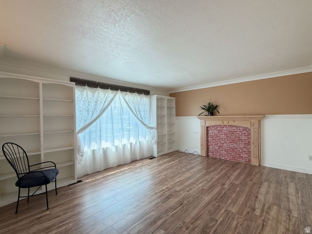 235 E 800 S, Layton, UT 84041 — photo 2