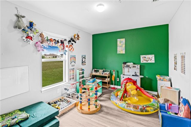 4222 NW 34th TER, Cape Coral, FL 33993