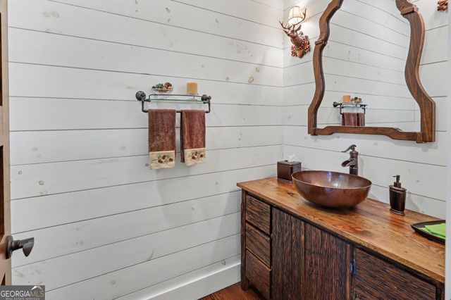 913 Tiger Pass Drive, Tiger, GA 30576