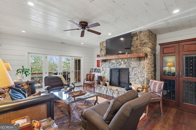913 Tiger Pass Drive, Tiger, GA 30576