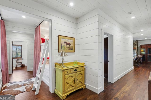 913 Tiger Pass Drive, Tiger, GA 30576