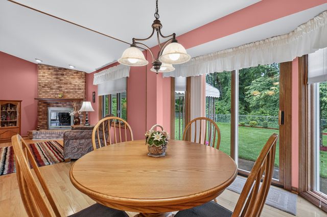 34555 Dover Avenue, Livonia City, MI 48150